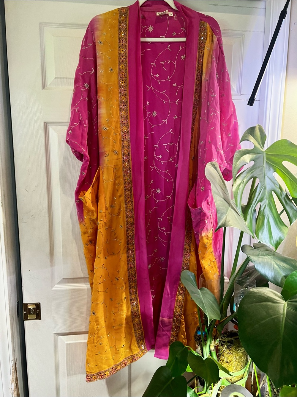 Vibrant Pink & Gold Embroidered Silk Kimono Renew vintage